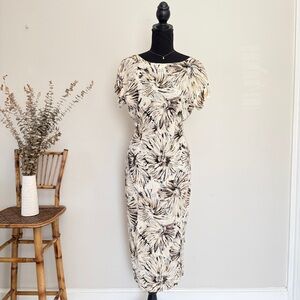 80s-90s Cap Sleeve Low Back Maxi Fitted Cream Floral Dress